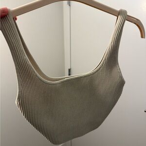 Aritzia cream top cropped